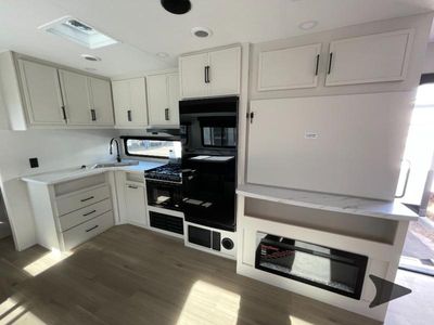 2026 Grand Design Momentum MAV — photo 13 view