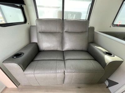 2026 Grand Design Momentum MAV — photo 9 view
