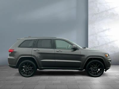 2020 Jeep Grand Cherokee — photo 7 view