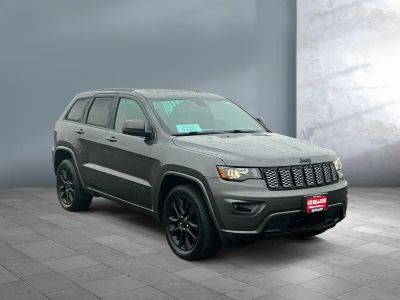 2020 Jeep Grand Cherokee — photo 8 view