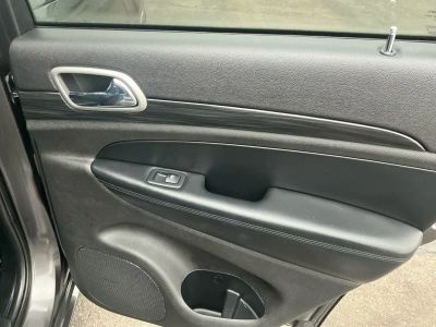 2020 Jeep Grand Cherokee — photo 19 view