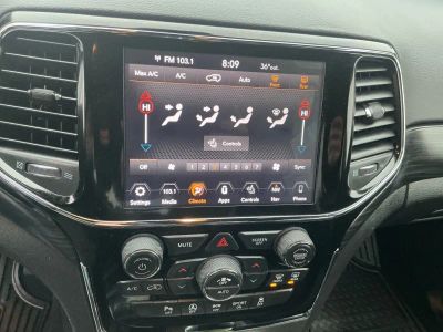 2020 Jeep Grand Cherokee — photo 11 view
