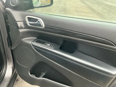 2020 Jeep Grand Cherokee — photo 21 view