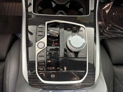 2026 BMW X5 xDrive40i — photo 17 view
