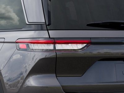 2026 Jeep Grand Cherokee — photo 9 view