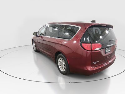 2022 Chrysler Voyager - Photo 5