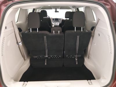 2022 Chrysler Voyager - Photo 11