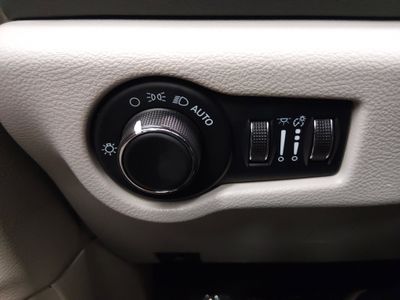 2022 Chrysler Voyager - Photo 13
