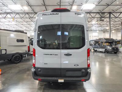 2027 Thor Motor Coach PALLADIUM — photo 20 view