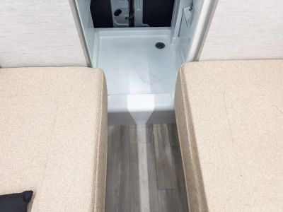 2027 Thor Motor Coach PALLADIUM — photo 13 view