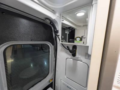2027 Thor Motor Coach PALLADIUM — photo 15 view