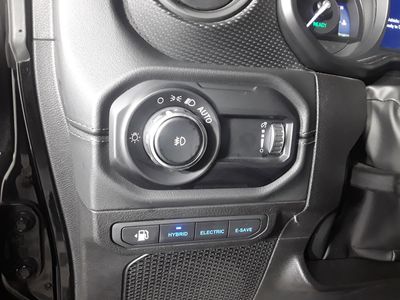 2024 Jeep Wrangler 4xe - Photo 18