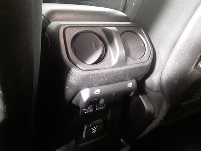 2024 Jeep Wrangler 4xe - Photo 24