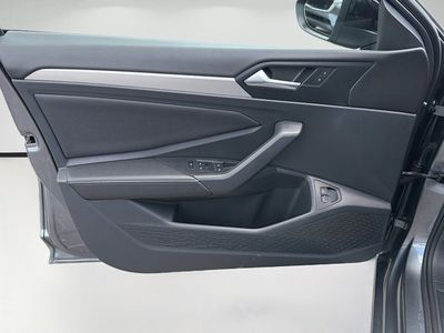 2024 Volkswagen Jetta — photo 19 view