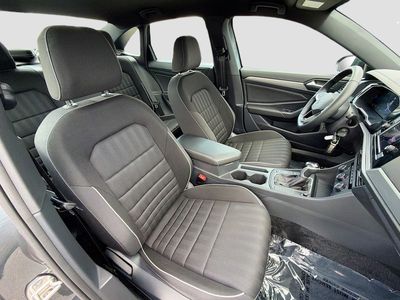 2024 Volkswagen Jetta — photo 13 view