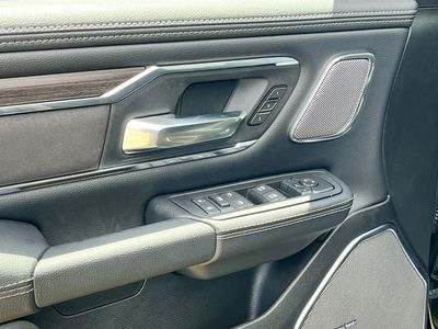 2026 Ram 1500 — photo 18 view