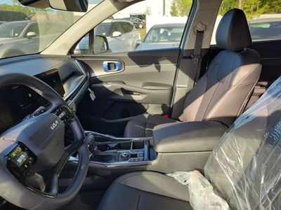 2026 Kia Sorento — photo 8 view