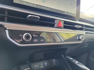 2026 Kia Sorento — photo 18 view