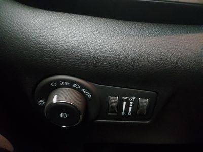 2024 Jeep Compass — photo 13 view
