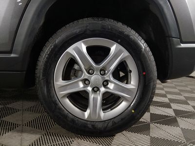 2024 Jeep Compass — photo 10 view