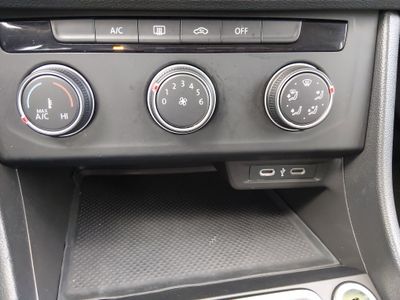 2024 Volkswagen Jetta - Photo 21