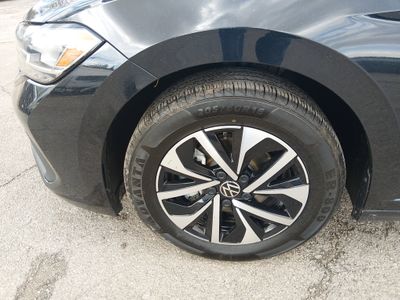 2024 Volkswagen Jetta - Photo 10