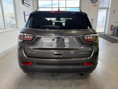 2022 Jeep Compass — detail view