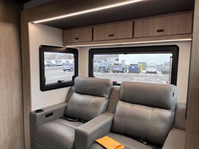 2026 Grand Design Lineage Series M — photo 15 view