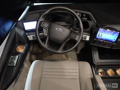 2026 Fleetwood Bounder - Photo 9