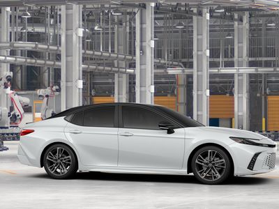 2026 Toyota Camry - Photo 15