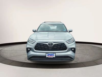 2020 Toyota Highlander — side profile view