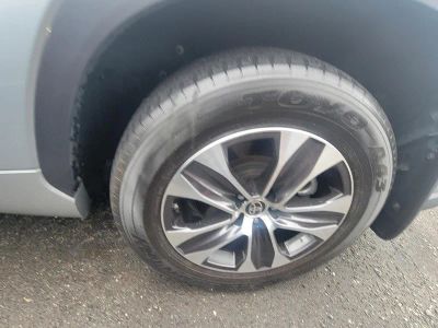 2020 Toyota Highlander — detail view