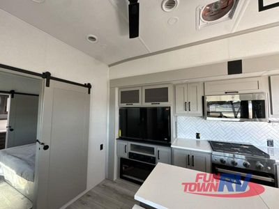 2026 Keystone RV Montana High Country - Photo 4