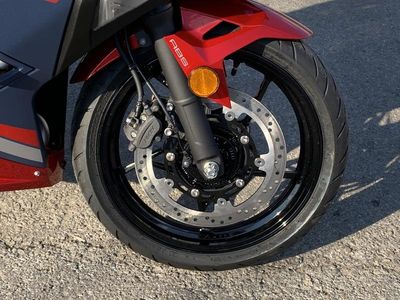 2026 Kawasaki Ninja 500 ABS Metallic Matte Twilight Blue — photo 10 view