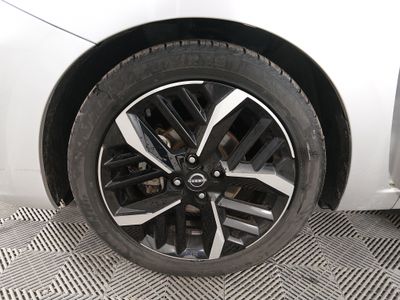 2024 Nissan Versa - Photo 10