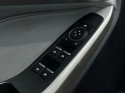 2021 Ford Explorer XLT — photo 15 view