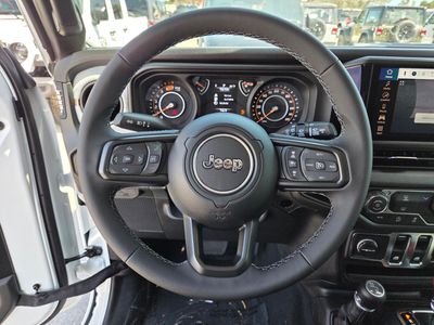 2026 Jeep Wrangler — photo 17 view