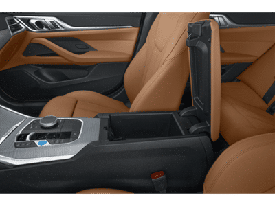 2026 BMW i4 - Photo 11