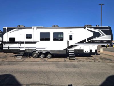 2026 Jayco CYCLONE - Photo 25