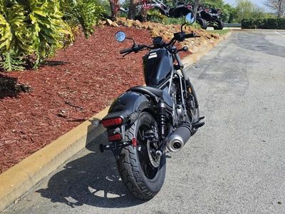 2025 Honda Rebel 300 - Photo 3