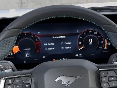 2026 Ford Mustang - Photo 13