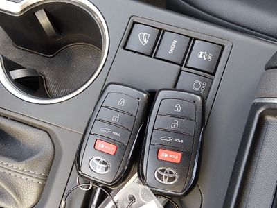 2024 Toyota Highlander — photo 15 view
