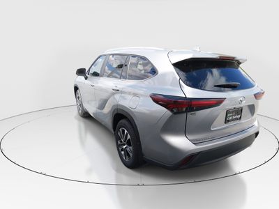 2024 Toyota Highlander — detail view