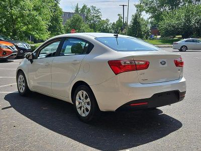 2015 Kia Rio — interior view