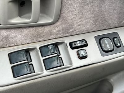 2004 Toyota Tacoma - Photo 13