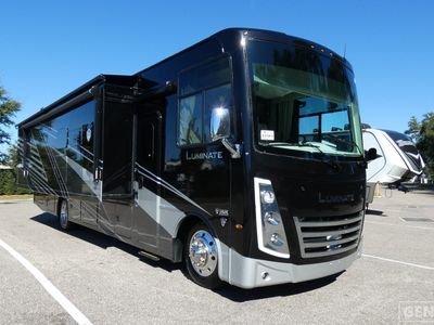 2026 Thor Motor Coach Luminate — front three-quarter view
