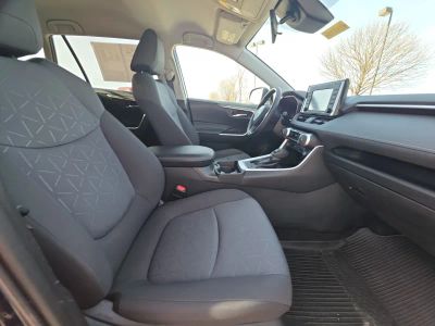 2021 Toyota RAV4 - Photo 15