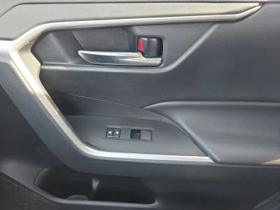 2021 Toyota RAV4 - Photo 21