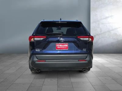 2021 Toyota RAV4 - Photo 5