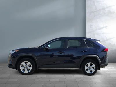 2021 Toyota RAV4 - Photo 3